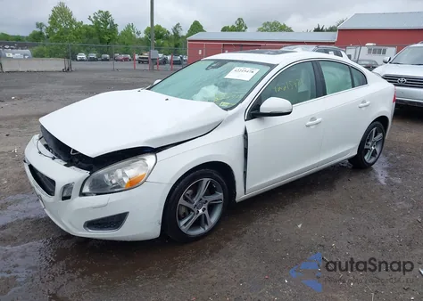 2013 Volvo S60 T5 from USA, damaged, VIN YV1612FS7D1226588